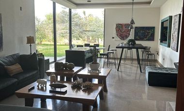 Casa en Renta Amueblada con sala de cine en Club de Golf La Loma.