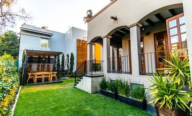 En venta, casa en el fraccionamiento Los Encinos