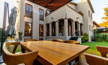 En venta, casa en el fraccionamiento Los Encinos