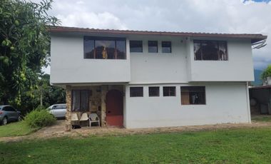 Venta, Casa Finca de 155m2, Lote de 838 m2