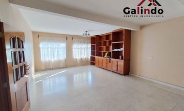 VENTA DE CASA GRANDE 5 RECAMARAS Y CON DEPARATAMENTO DE 1 RECAMARA, AMPLIO JARDIN