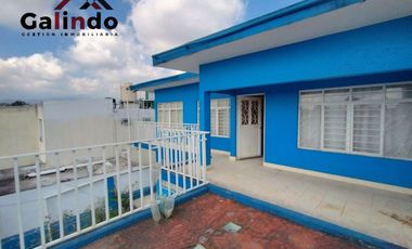 VENTA DE CASA GRANDE 5 RECAMARAS Y CON DEPARATAMENTO DE 1 RECAMARA, AMPLIO JARDIN