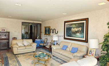 Casa en venta o renta en Lomas Hipódromo