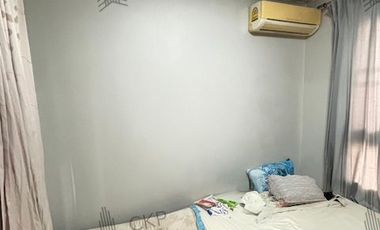 Condo The Cash Lam Luk Ka Khlong 2, corner room, next to the common area, near Makro and Lotus, convenient transportation, next to the road.