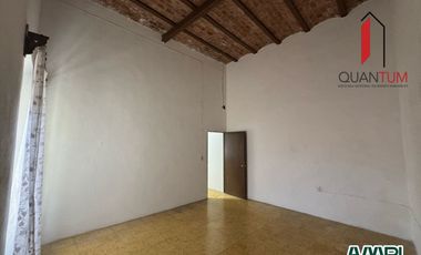 *RENTO CASA FRENTE A LA ENTRADA DEL MUSEO 