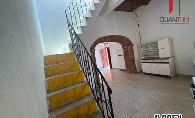 *RENTO CASA FRENTE A LA ENTRADA DEL MUSEO 