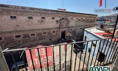 *VENDO CASA FRENTE A LA ENTRADA DEL MUSEO 