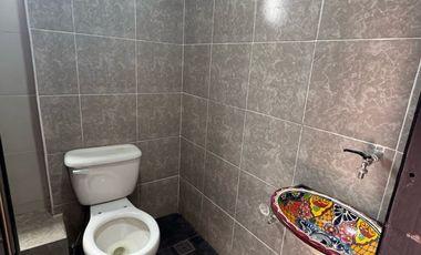 *VENDO CASA FRENTE A LA ENTRADA DEL MUSEO 