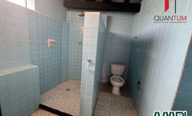 *VENDO CASA FRENTE A LA ENTRADA DEL MUSEO 