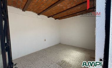 *VENDO CASA FRENTE A LA ENTRADA DEL MUSEO 