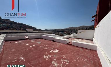 *VENDO CASA FRENTE A LA ENTRADA DEL MUSEO 