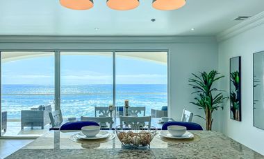 CONDOMINIO EN VENTA  A LA ORILLA DEL MAR