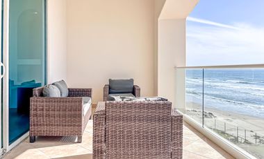 CONDOMINIO EN VENTA  A LA ORILLA DEL MAR