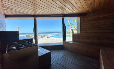 CONDOMINIO EN VENTA  A LA ORILLA DEL MAR