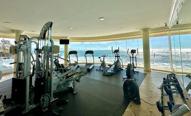 VENTA DE CONDOMINIO FRENTE AL MAR