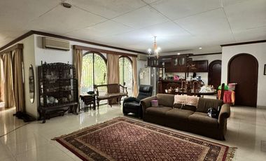 eraradiant.id | Rumah Dijual di Taman Radio Dalam Jaksel ada Kolam Renang