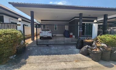 Single-Story House for Sale – 365 Golden Land Project, Rayong Prime location along Highway 36, Mabkha. Fully furnished and move-in ready at the lowest