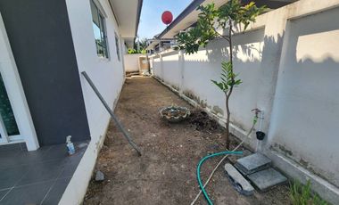 Single-Story House for Sale – 365 Golden Land Project, Rayong Prime location along Highway 36, Mabkha. Fully furnished and move-in ready at the lowest