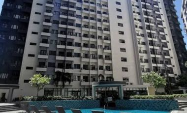 SPRING RESIDENCES (SMDC) in BICUTAN PARANAQUE CITY. AIRBNB (Staycation) 2 bedrooms with balcony fully furnished. And Long Term Lease.