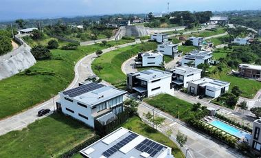 VENTA DE LOTE EN CONDOMINIO PARKHOUSE