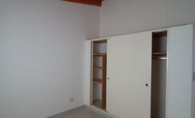 Departamento en Venta u$s 50.000 - William Davies al 2700, de 1 dormitorio en primer piso por escaleras