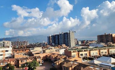 LINDO APARTAMENTO CHIA AVENIDA CHILACOS, EN EDIFICIO,  80 METROS, PISO 5, 2 HABITACIONES, 2 BAÑOS, SALA COMEDOR, COCINA, LAVANDERIA, 1 PARQUEADERO, 1