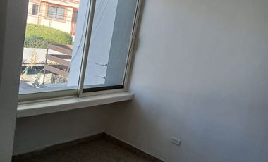 CASA HABITACION DE 2 NIVELES, EXCELENTE UBICACIÓN  (HACIA LA SALIDA A LEON)