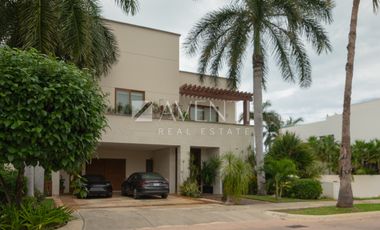 CASA EN VENTA, LOS CANALES, PUERTO CANCÚN, CANCÚN