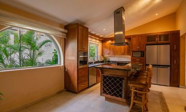 Espectacular casa recientemente remodelada, precio reducido en Mission Chulavista!