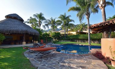 Espectacular casa recientemente remodelada, precio reducido en Mission Chulavista!