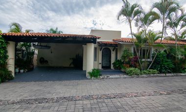 Espectacular casa recientemente remodelada, precio reducido en Mission Chulavista!