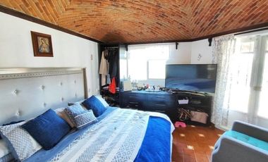 Casa colonia en venta con alberca común en Tequisquiapan