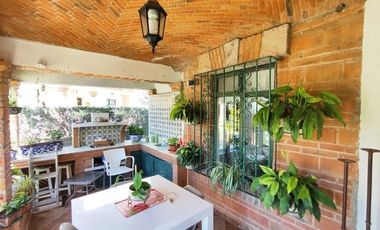 Casa colonia en venta con alberca común en Tequisquiapan