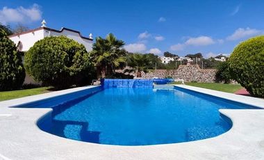 Casa colonia en venta con alberca común en Tequisquiapan