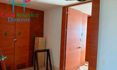 Vive el lujo frente al mar: departamento renovado con acceso directo a la playa en Playa Diamante