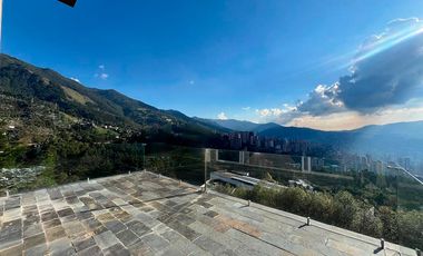 47856 Casa en venta en el sector Altos del Poblado, El Poblado, Medellin