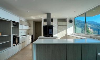 47856 Casa en venta en el sector Altos del Poblado, El Poblado, Medellin