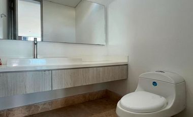 47856 Casa en venta en el sector Altos del Poblado, El Poblado, Medellin