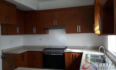 POR EL RELIZ  CASA EN RENTA DE 3 RECAMARAS EN FRACC PRIVADO