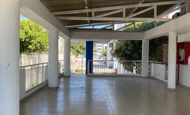 APARTAMENTO EN LAS TRINITARIAS ARRIENDO