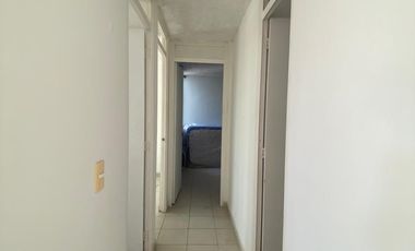 APARTAMENTO EN LAS TRINITARIAS ARRIENDO