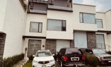 VENTA DE CASA NUEVA EN COYOACAN