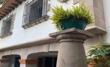 VENTA RESIDENCIA TERRAZA, BACÓN Y JARDÍN EN LOMAS QUEBRADAS CAS_5060 EL