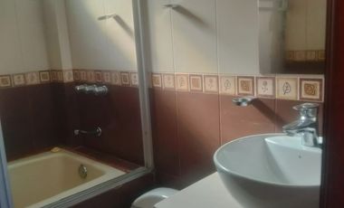 Venta de casa de 120 m2 de construcción  en Quitunbe.