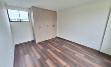 SE ARRIENDA CASA A ESTRENAR SECTOR DE TUMBACO CONJUNTO PRIVADO, TERRAZA
