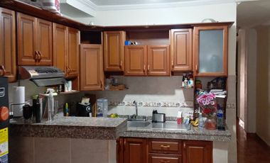 VENTA DE CASA BIFAMILIAR COLLAREJO CARTAGO