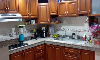 VENTA DE CASA BIFAMILIAR COLLAREJO CARTAGO