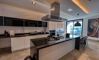 Departamento En Venta En Bosque Real Residence, 3 Recámaras, Vista Al Campo De Golf