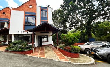 VENDO CASA EN LA FLORESTA