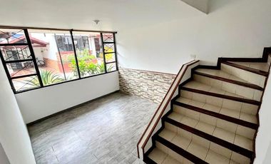 VENDO CASA EN LA FLORESTA